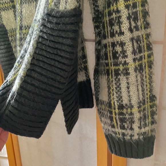 Classic Plaid Sweater Grey, Yellow, and White - Picture 9 of 14